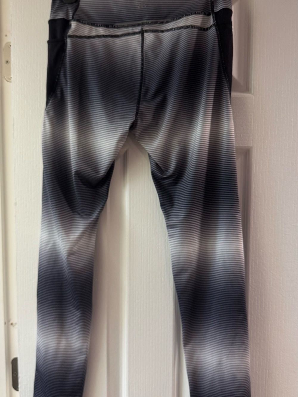 Kyodan Black blue & White Gradient High-Waist Leggings medium
